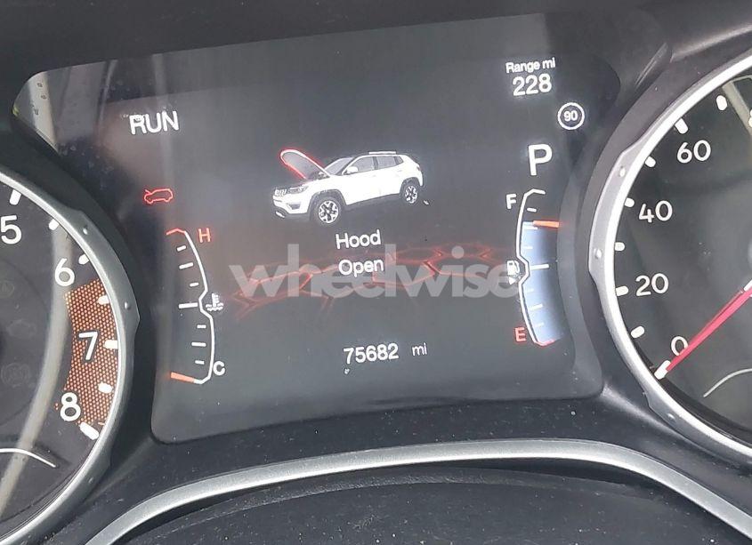 Photo 15 of 2019 Jeep Compass LIMITED FWD (VIN 3C4NJCCB9KT793600)