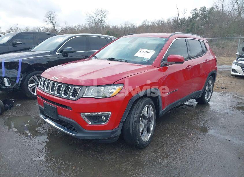 Photo 2 of 2019 Jeep Compass LIMITED FWD (VIN 3C4NJCCB9KT793600)