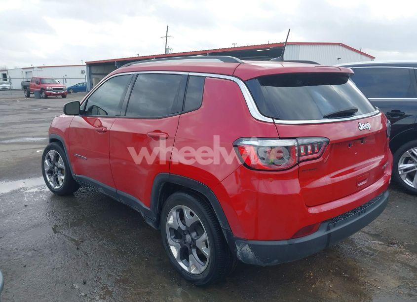 Photo 3 of 2019 Jeep Compass LIMITED FWD (VIN 3C4NJCCB9KT793600)