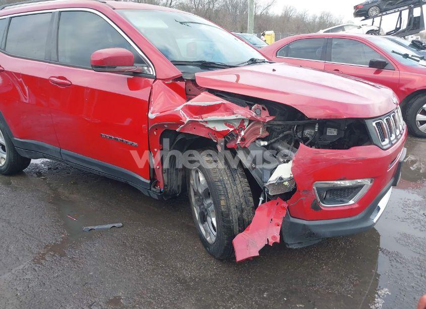 Photo 6 of 2019 Jeep Compass LIMITED FWD (VIN 3C4NJCCB9KT793600)