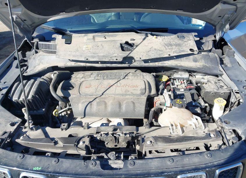 Photo 10 of 2020 Jeep Compass LIMITED FWD (VIN 3C4NJCCB9LT114412)