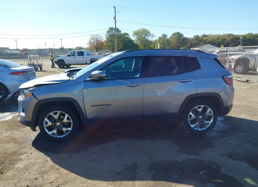Photo 14 of 2020 Jeep Compass LIMITED FWD (VIN 3C4NJCCB9LT114412)