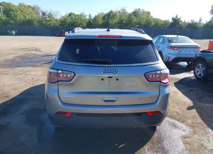 Photo 16 of 2020 Jeep Compass LIMITED FWD (VIN 3C4NJCCB9LT114412)