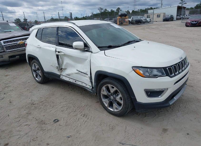 2021 Jeep Compass LIMITED FWD (VIN 3C4NJCCB9MT526217) main photo