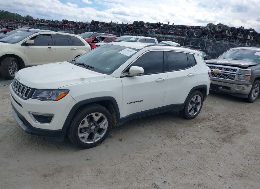 Photo 2 of 2021 Jeep Compass LIMITED FWD (VIN 3C4NJCCB9MT526217)