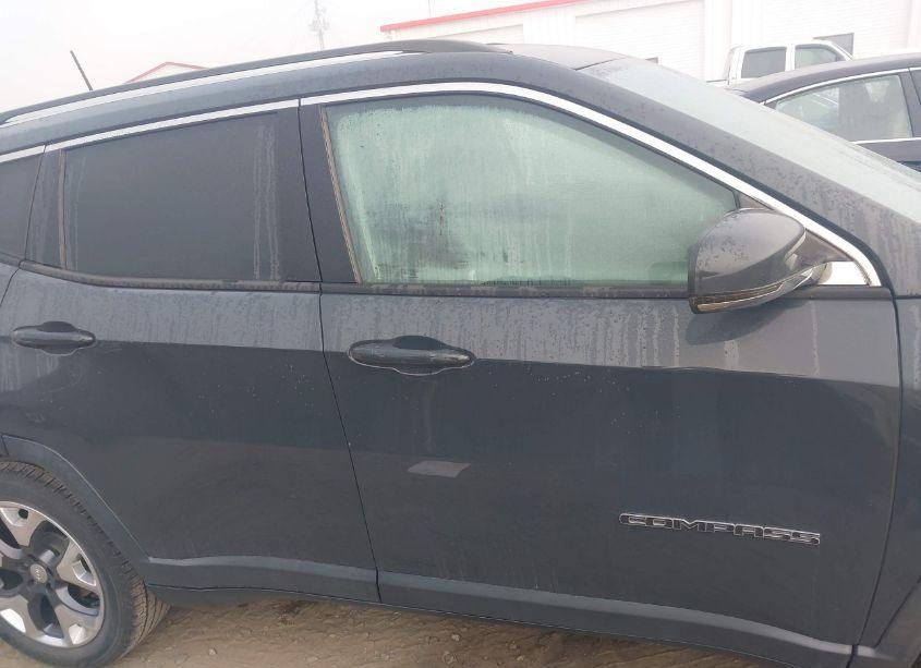 Photo 14 of 2018 Jeep Compass LIMITED FWD (VIN 3C4NJCCBXJT358633)