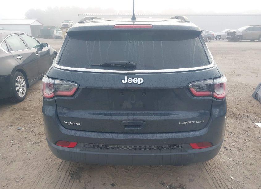 Photo 17 of 2018 Jeep Compass LIMITED FWD (VIN 3C4NJCCBXJT358633)