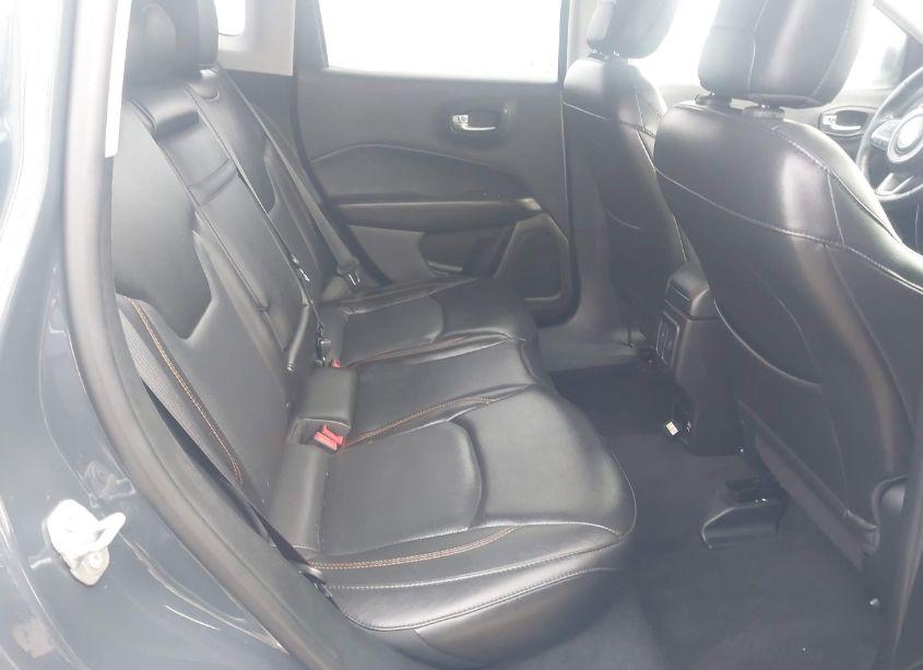 Photo 8 of 2018 Jeep Compass LIMITED FWD (VIN 3C4NJCCBXJT358633)