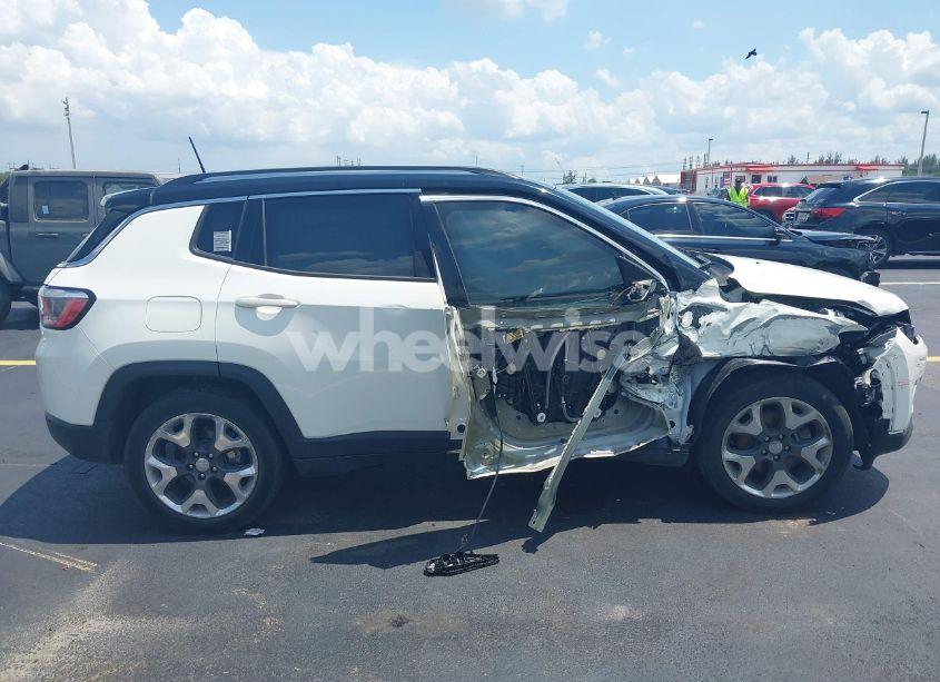 Photo 13 of 2019 Jeep Compass LIMITED FWD (VIN 3C4NJCCBXKT725774)