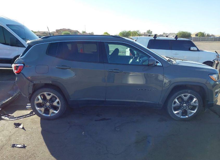 Photo 14 of 2019 Jeep Compass LIMITED FWD (VIN 3C4NJCCBXKT772688)