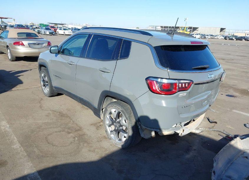 Photo 3 of 2019 Jeep Compass LIMITED FWD (VIN 3C4NJCCBXKT772688)