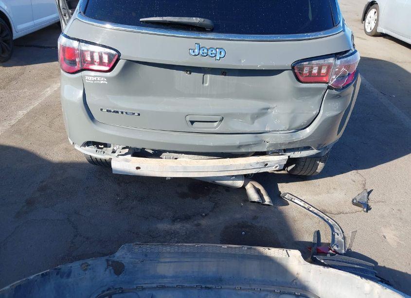 Photo 6 of 2019 Jeep Compass LIMITED FWD (VIN 3C4NJCCBXKT772688)