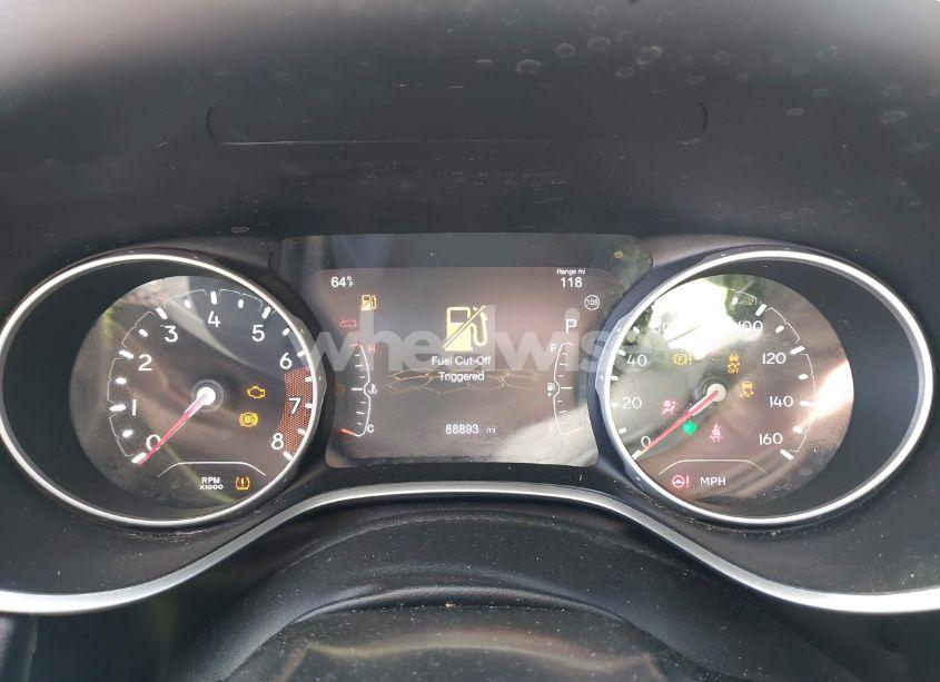 Photo 7 of 2021 Jeep Compass LIMITED FWD (VIN 3C4NJCCBXMT531362)