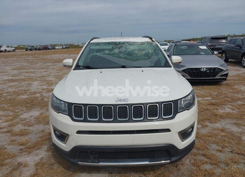 Photo 6 of 2021 Jeep Compass LIMITED FWD (VIN 3C4NJCCBXMT564281)