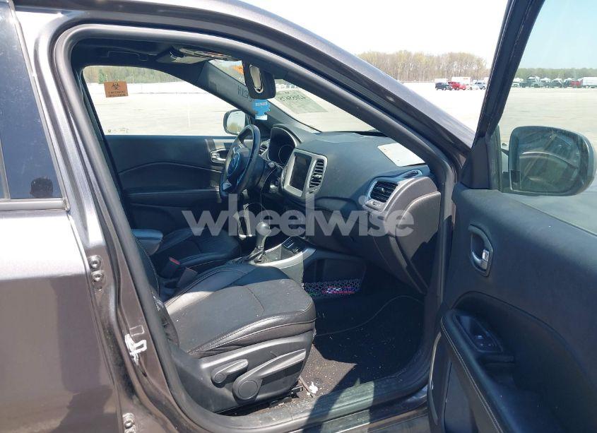 Photo 5 of 2021 Jeep Compass 80TH ANNIVERSARY FWD (VIN 3C4NJCEB1MT548631)