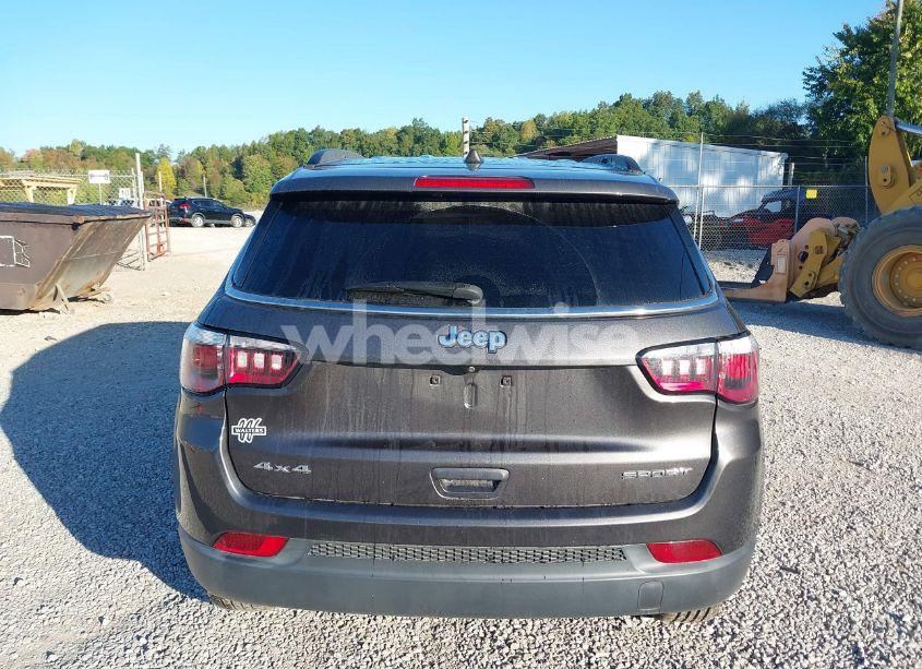 Photo 17 of 2019 Jeep Compass SPORT 4X4 (VIN 3C4NJDAB0KT628477)