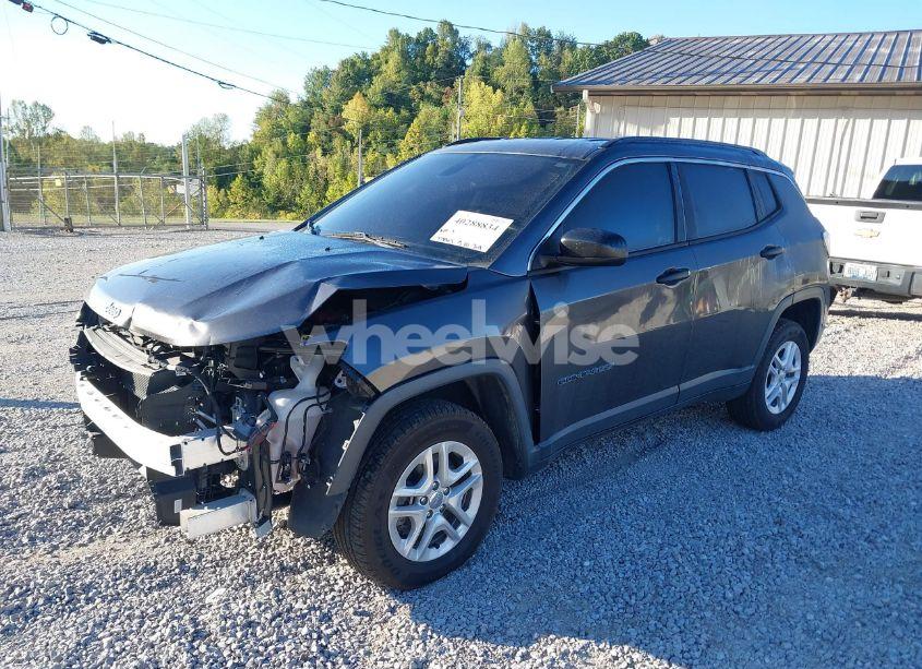 Photo 2 of 2019 Jeep Compass SPORT 4X4 (VIN 3C4NJDAB0KT628477)