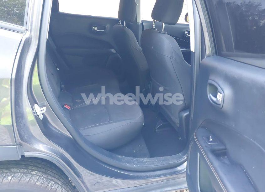 Photo 8 of 2019 Jeep Compass SPORT 4X4 (VIN 3C4NJDAB0KT628477)