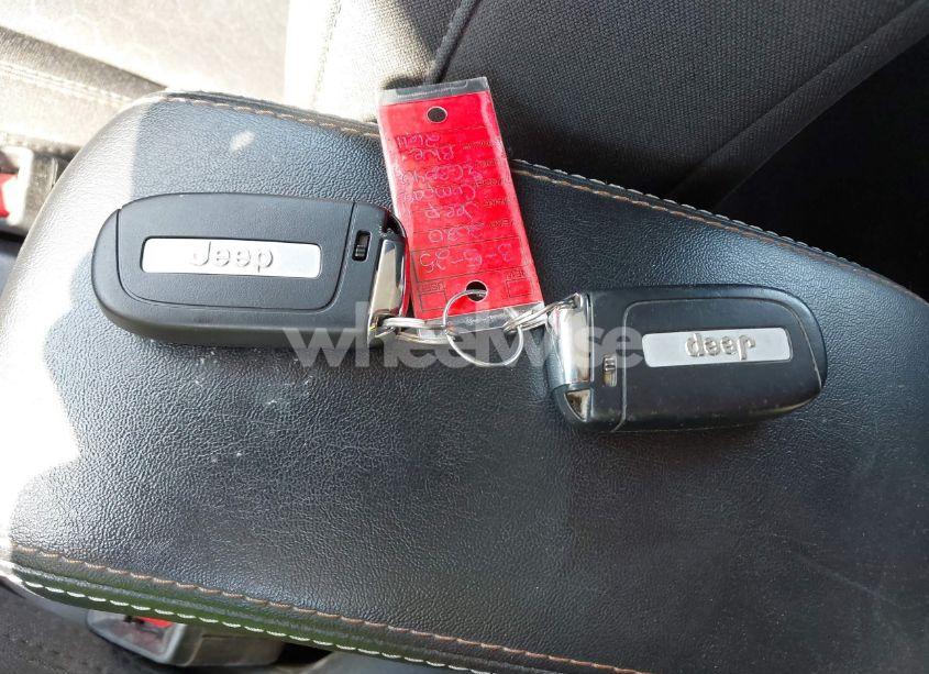 Photo 11 of 2020 Jeep Compass SPORT 4X4 (VIN 3C4NJDAB0LT142611)