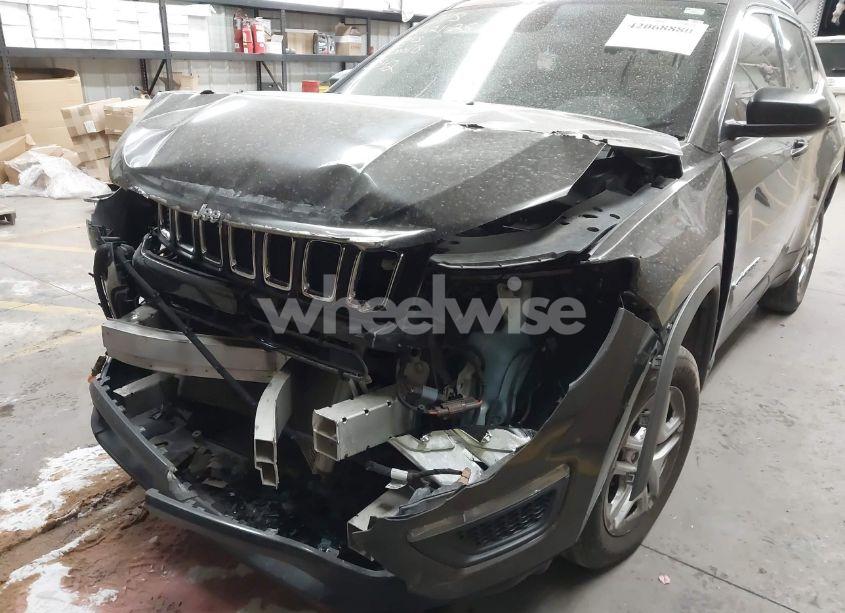 Photo 6 of 2020 Jeep Compass SPORT 4X4 (VIN 3C4NJDAB0LT145542)