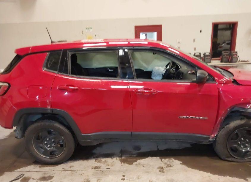 Photo 13 of 2018 Jeep Compass SPORT 4X4 (VIN 3C4NJDAB1JT399628)