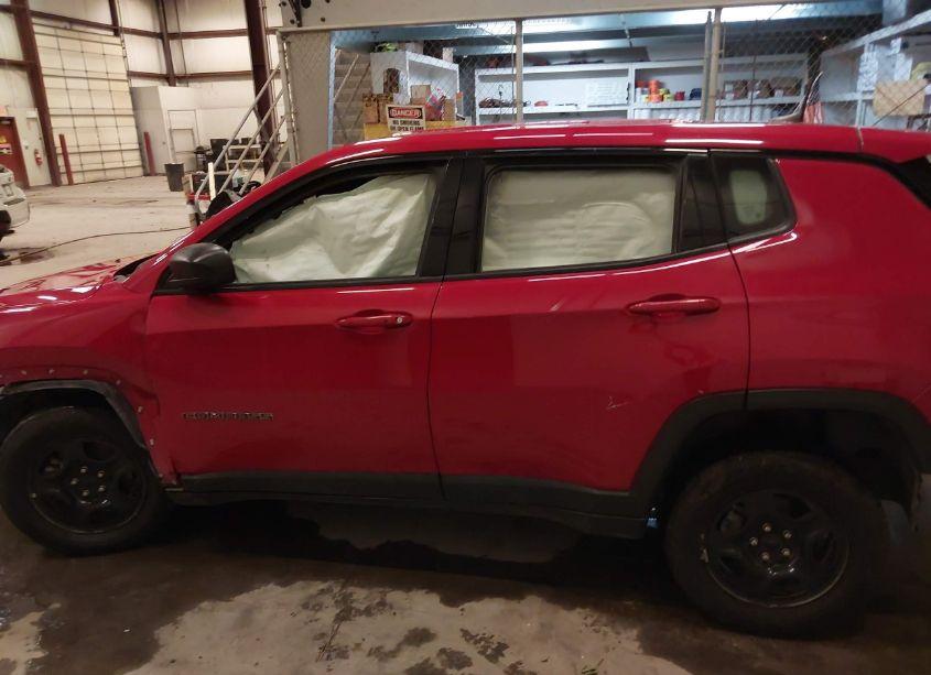 Photo 14 of 2018 Jeep Compass SPORT 4X4 (VIN 3C4NJDAB1JT399628)