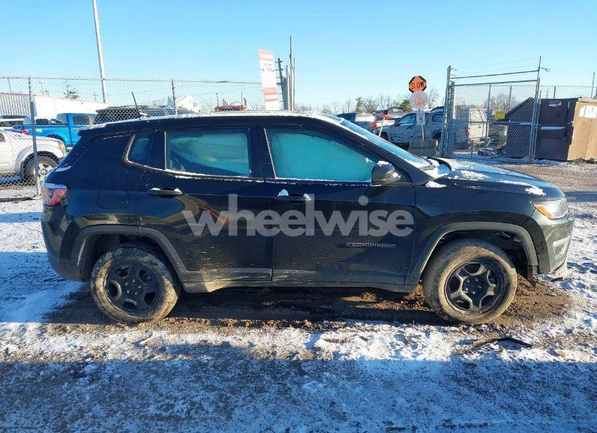 Photo 13 of 2019 Jeep Compass SPORT 4X4 (VIN 3C4NJDAB1KT714106)