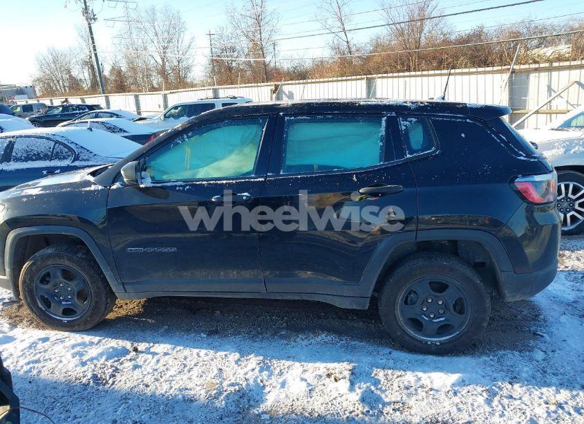 Photo 14 of 2019 Jeep Compass SPORT 4X4 (VIN 3C4NJDAB1KT714106)