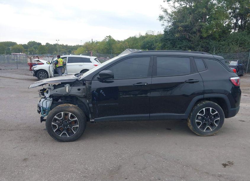 Photo 14 of 2020 Jeep Compass NORTH EDITION 4X4 (VIN 3C4NJDAB1LT235623)