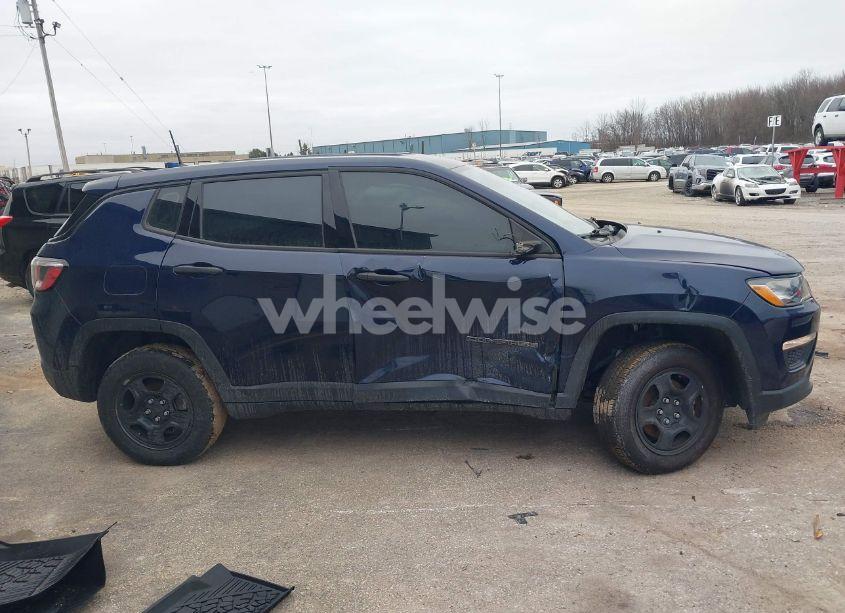 Photo 13 of 2018 Jeep Compass SPORT 4X4 (VIN 3C4NJDAB2JT126746)