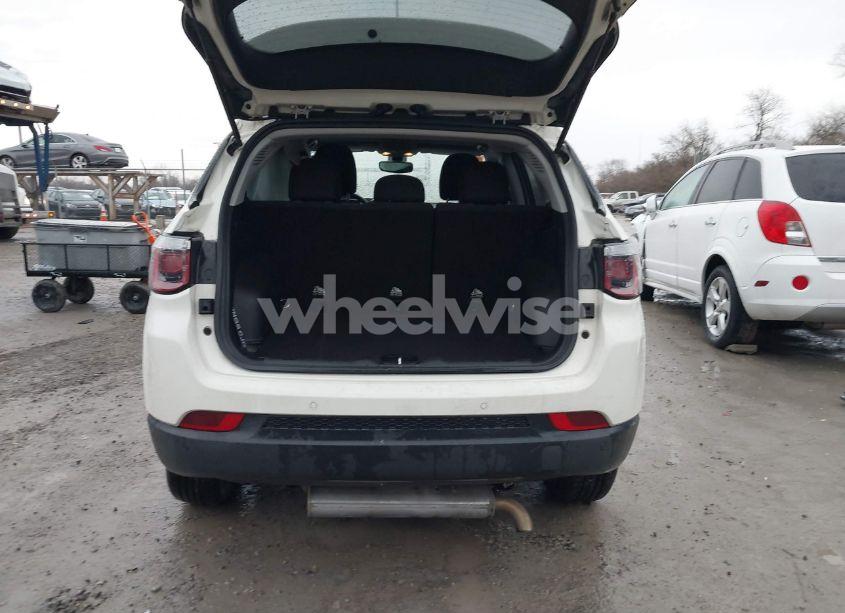 Photo 16 of 2018 Jeep Compass SPORT 4X4 (VIN 3C4NJDAB2JT146754)