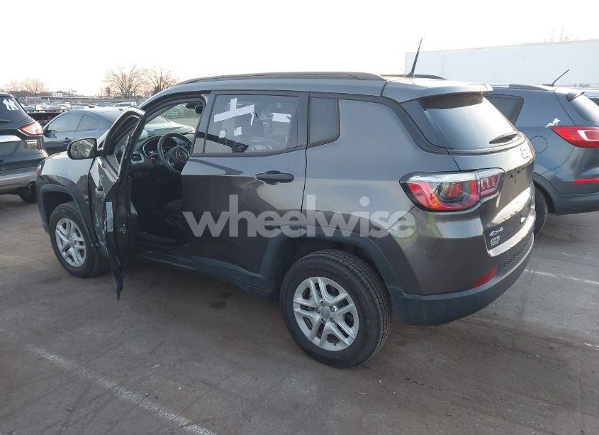 Photo 14 of 2018 Jeep Compass SPORT 4X4 (VIN 3C4NJDAB2JT232677)