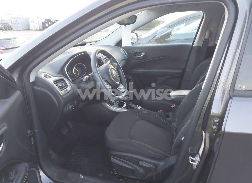 Photo 5 of 2018 Jeep Compass SPORT 4X4 (VIN 3C4NJDAB2JT232677)