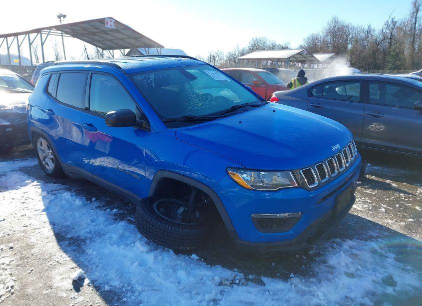 2018 Jeep Compass SPORT 4X4 (VIN 3C4NJDAB3JT440776) main photo