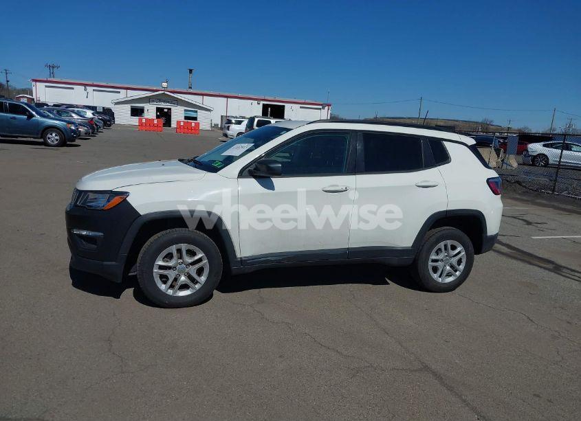 Photo 14 of 2018 Jeep Compass SPORT 4X4 (VIN 3C4NJDAB4JT339147)