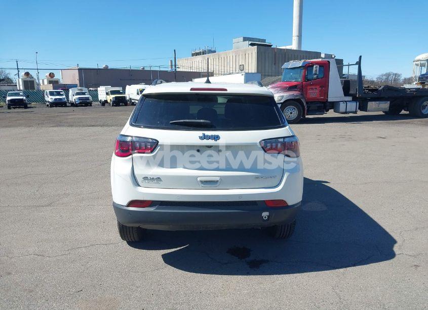 Photo 16 of 2018 Jeep Compass SPORT 4X4 (VIN 3C4NJDAB4JT339147)