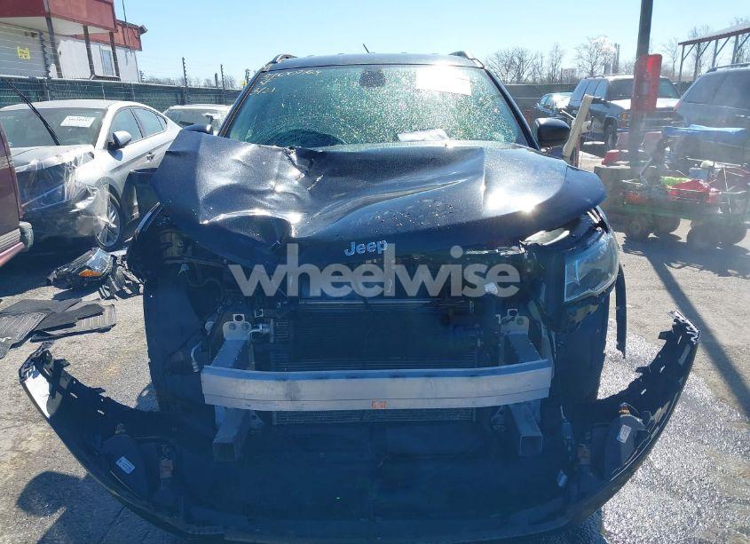 Photo 13 of 2019 Jeep Compass SPORT 4X4 (VIN 3C4NJDAB4KT702998)