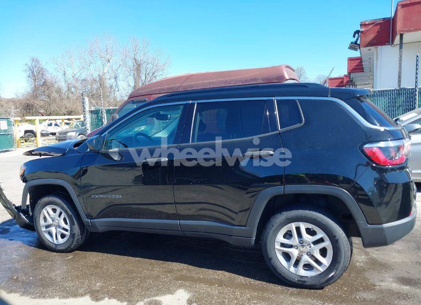 Photo 15 of 2019 Jeep Compass SPORT 4X4 (VIN 3C4NJDAB4KT702998)