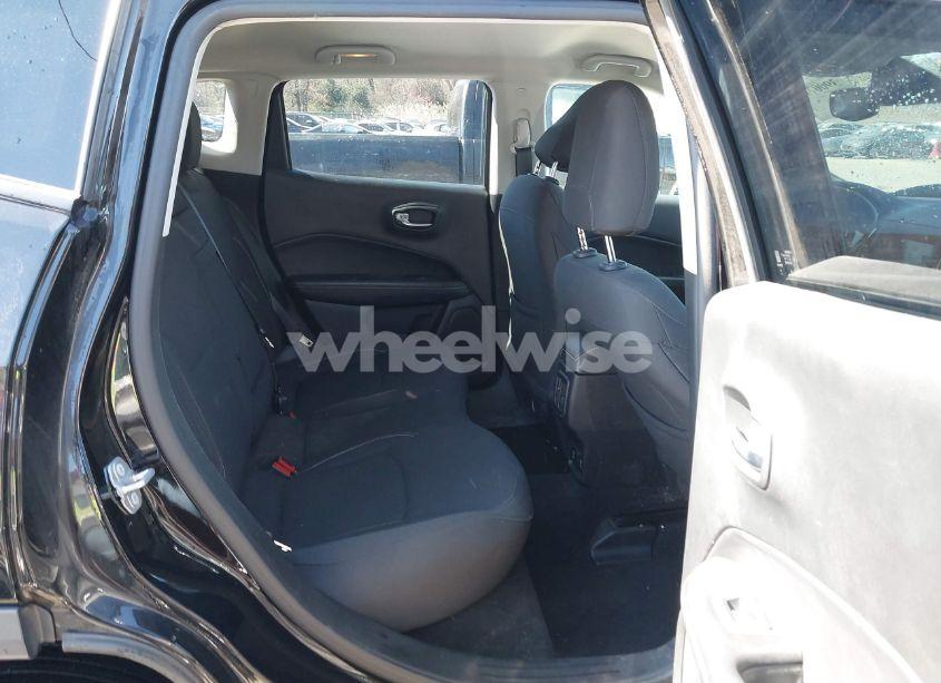 Photo 8 of 2019 Jeep Compass SPORT 4X4 (VIN 3C4NJDAB4KT702998)