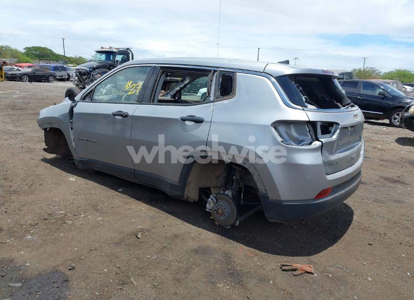 Photo 3 of 2022 Jeep Compass SPORT 4X4 (VIN 3C4NJDAB5NT205608)