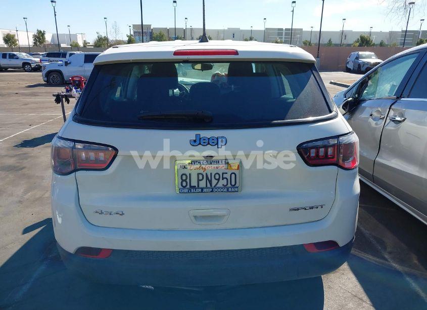 Photo 17 of 2019 Jeep Compass SPORT 4X4 (VIN 3C4NJDAB6KT696248)