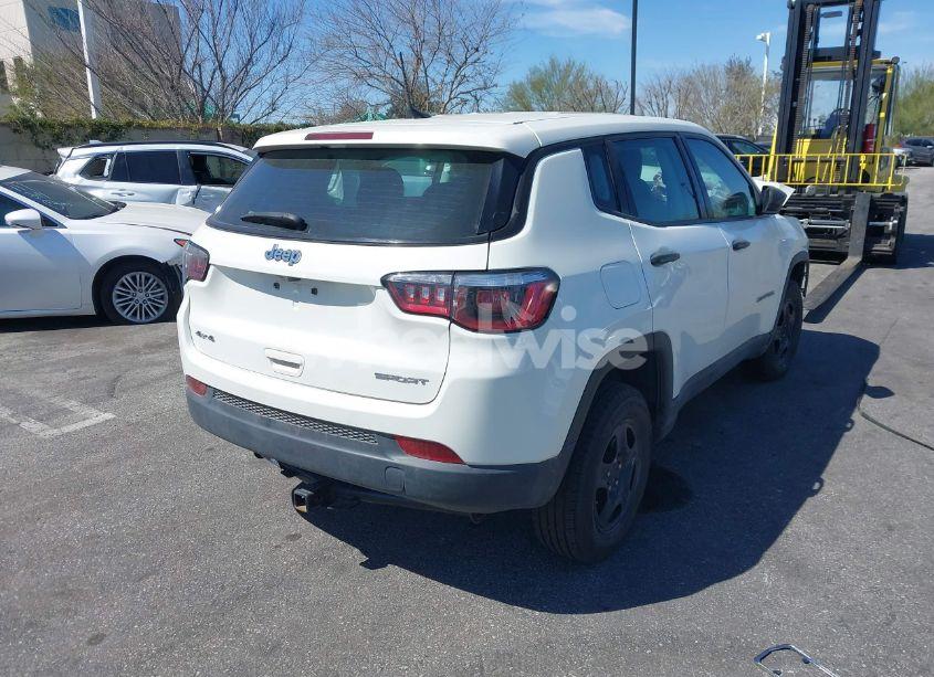 Photo 4 of 2019 Jeep Compass SPORT 4X4 (VIN 3C4NJDAB6KT696248)