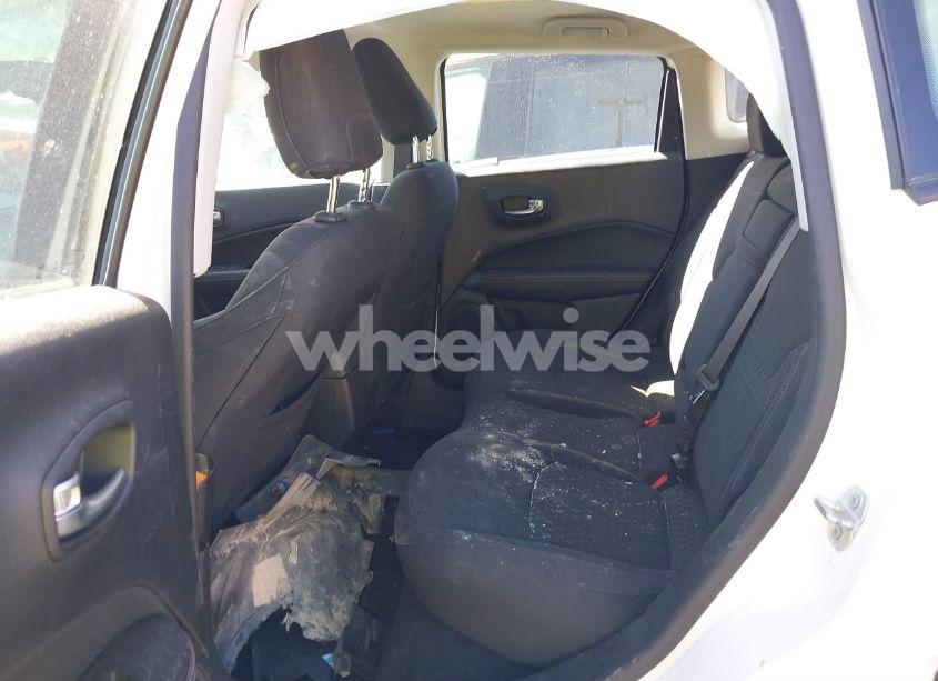 Photo 8 of 2019 Jeep Compass SPORT 4X4 (VIN 3C4NJDAB6KT696248)