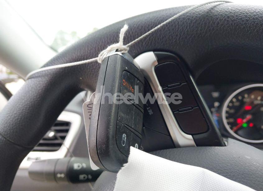 Photo 11 of 2018 Jeep Compass SPORT 4X4 (VIN 3C4NJDAB7JT399892)