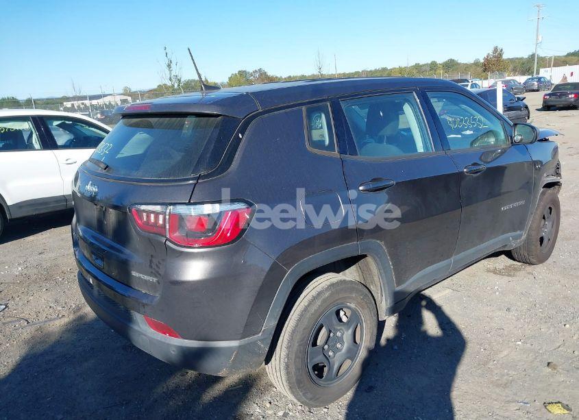 Photo 4 of 2018 Jeep Compass SPORT 4X4 (VIN 3C4NJDAB7JT481279)