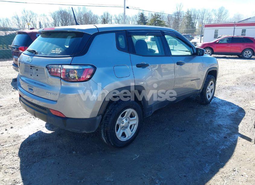 Photo 4 of 2018 Jeep Compass SPORT 4X4 (VIN 3C4NJDAB8JT191603)