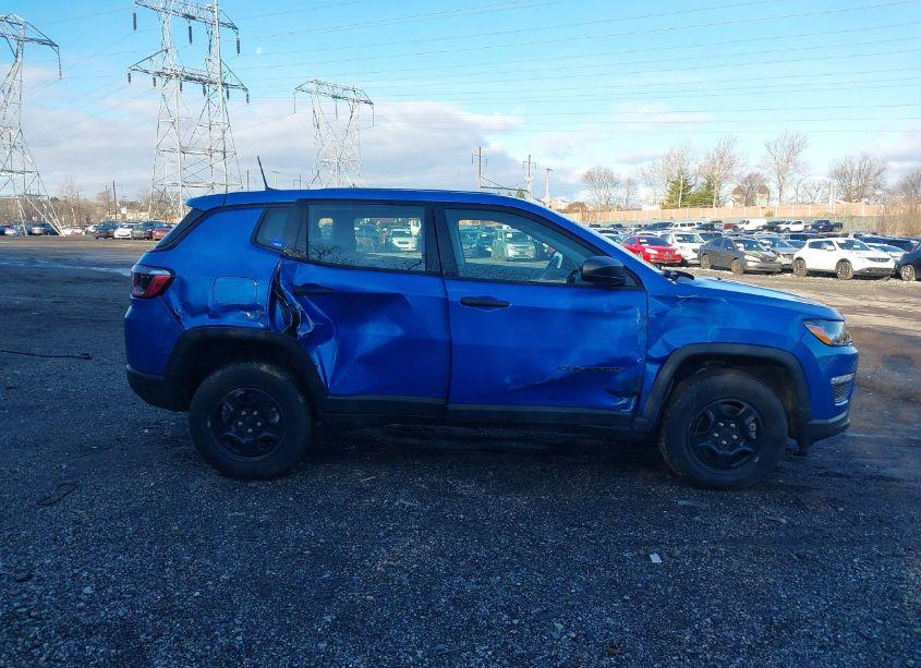 Photo 13 of 2019 Jeep Compass SPORT 4X4 (VIN 3C4NJDAB9KT846997)