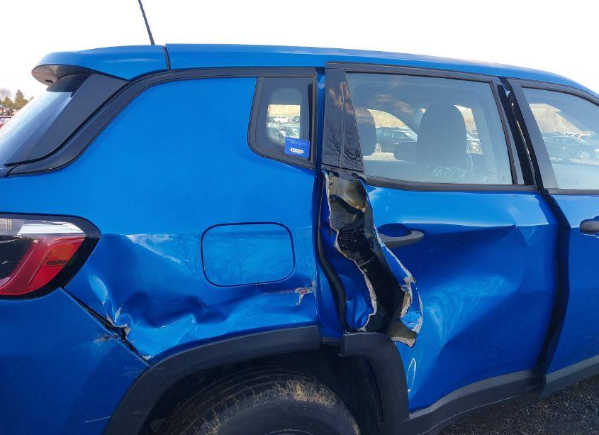 Photo 17 of 2019 Jeep Compass SPORT 4X4 (VIN 3C4NJDAB9KT846997)