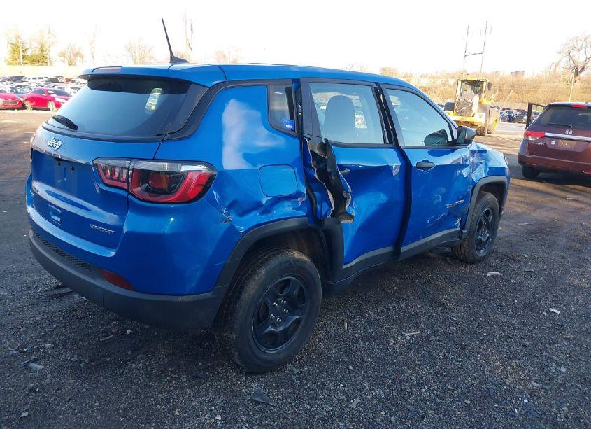 Photo 4 of 2019 Jeep Compass SPORT 4X4 (VIN 3C4NJDAB9KT846997)