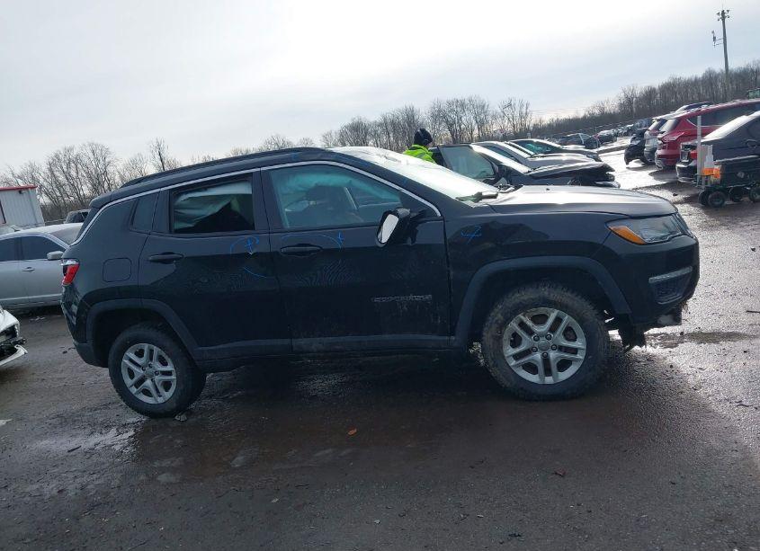 Photo 13 of 2020 Jeep Compass SPORT 4X4 (VIN 3C4NJDAB9LT161755)